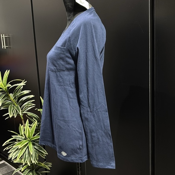 Dickies Cooling Temp-IQ Performance,moisture wicking, chest pocket - Picture 4 of 9